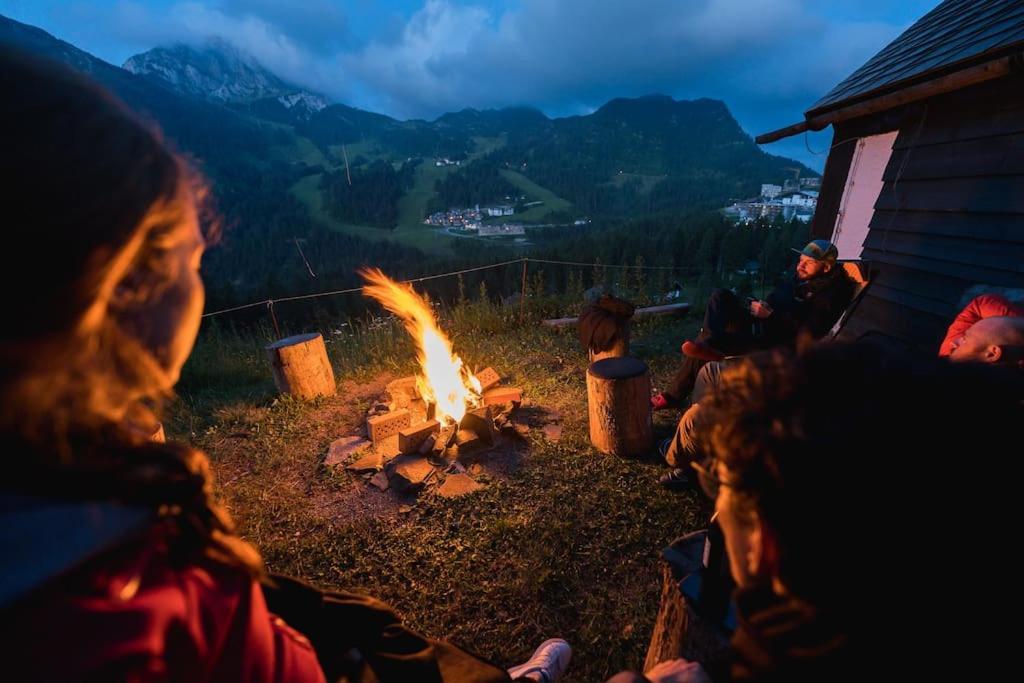 Вилла Gemuetliche Huette In Den Bergen Зонненальпе-Насфельд Экстерьер фото